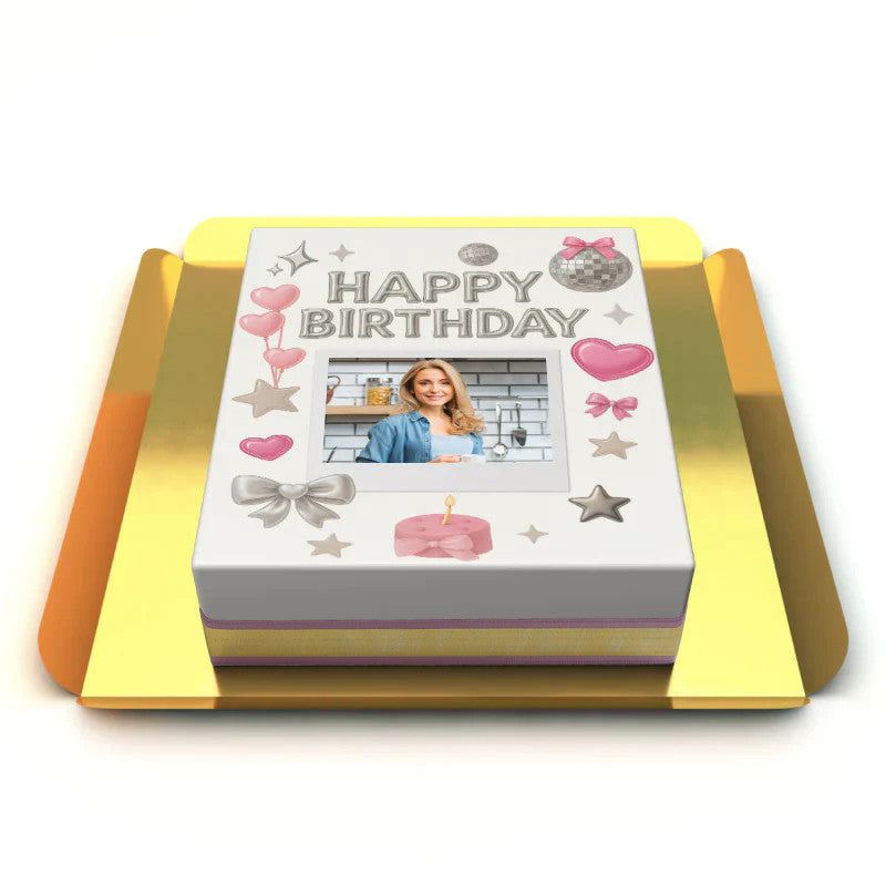 Parıltılı Doğum Günü Pastası – Pembe ve Gümüş Temalı