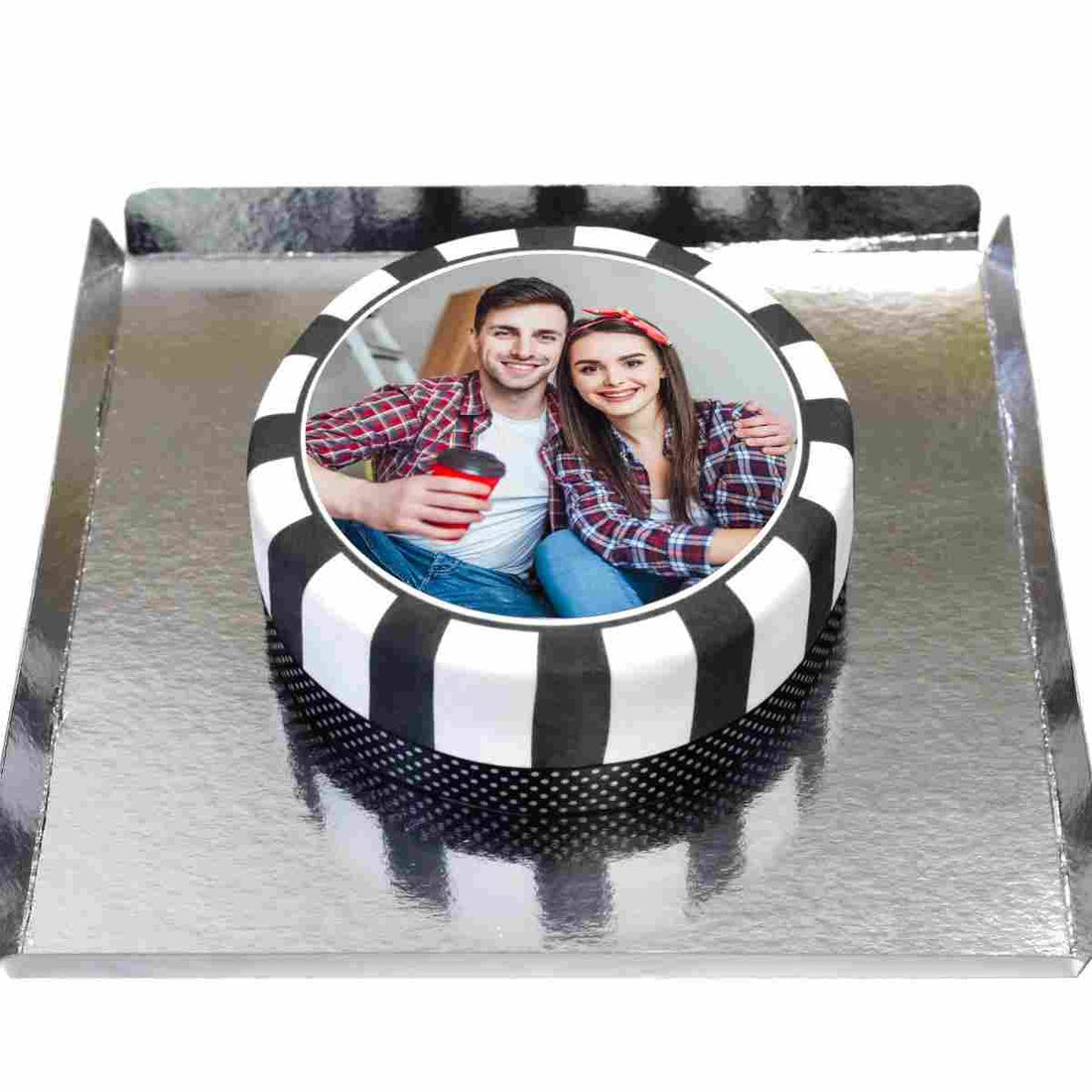 Resimli Siyah Beyaz Taraftar Pastası