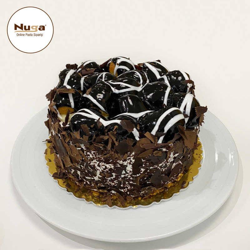Profiterollü Pasta