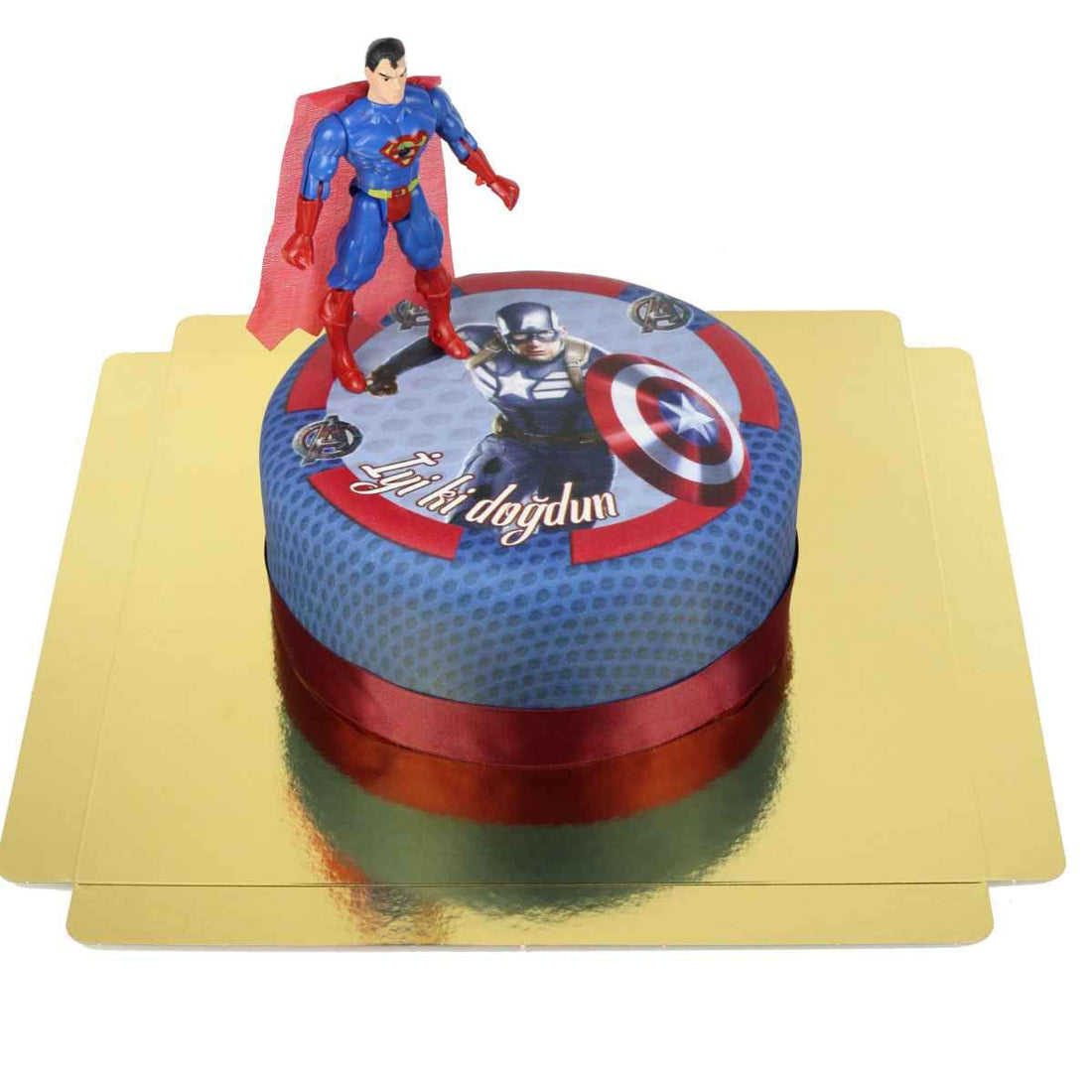 Kaptan Amerika ve Superman Pastası