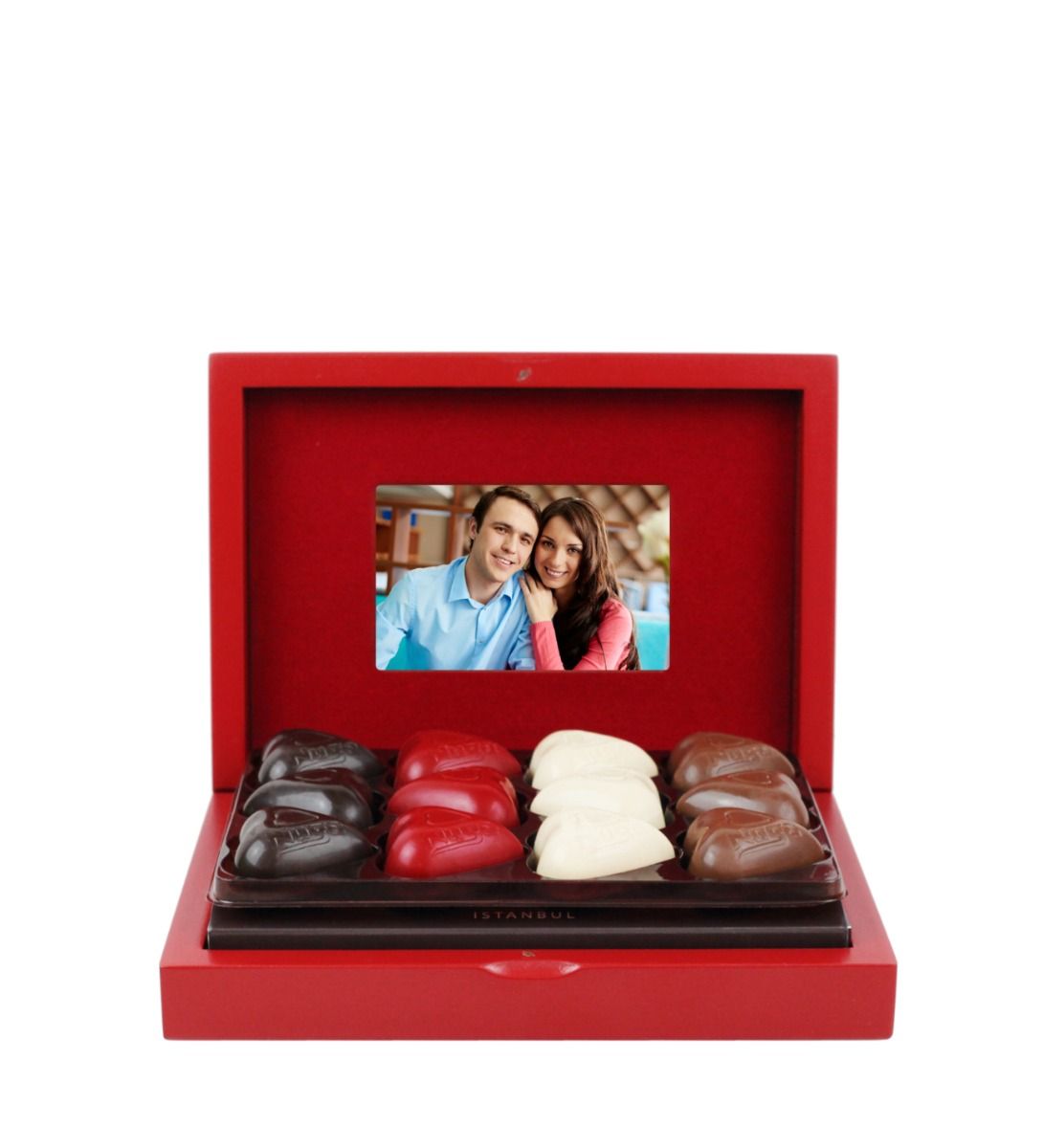 Kişiye Özel Ahşap Kırmızı Kutu Kalpli Çikolata