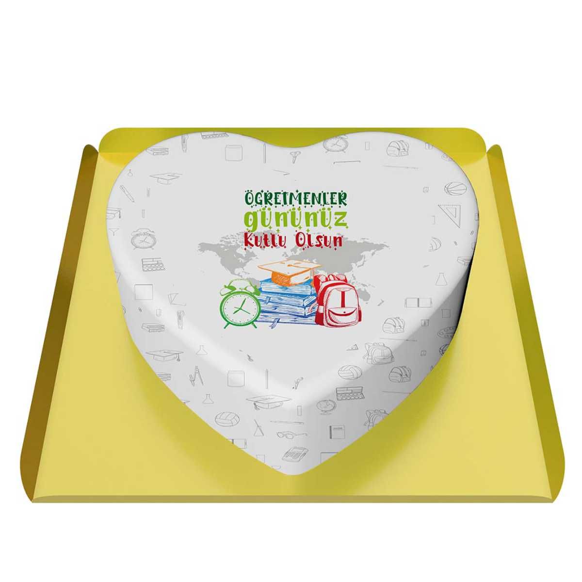 Öğretmene Kalp Pasta